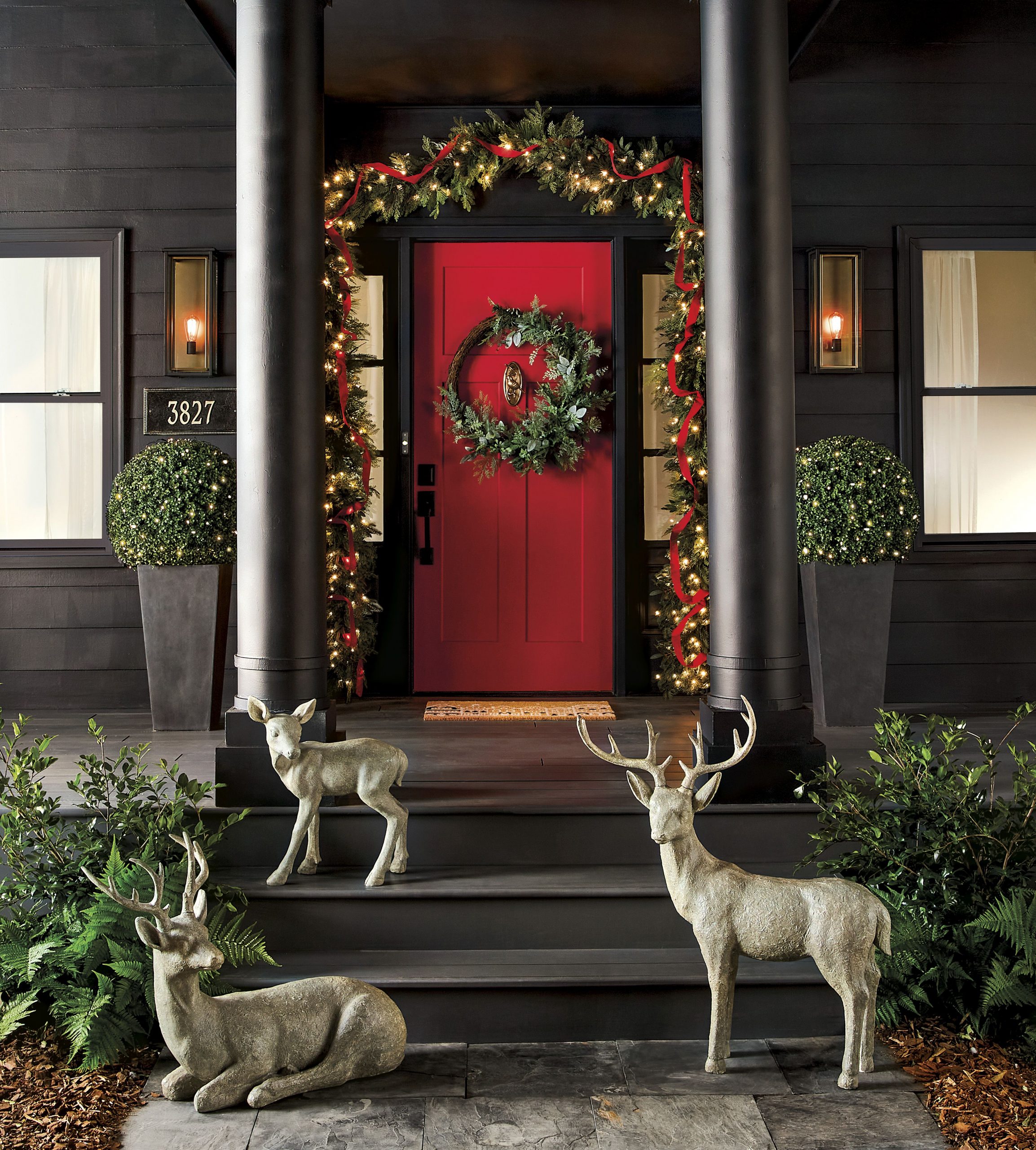 Charming Outdoor Decorations to Enhance Your Home's Curb Appeal